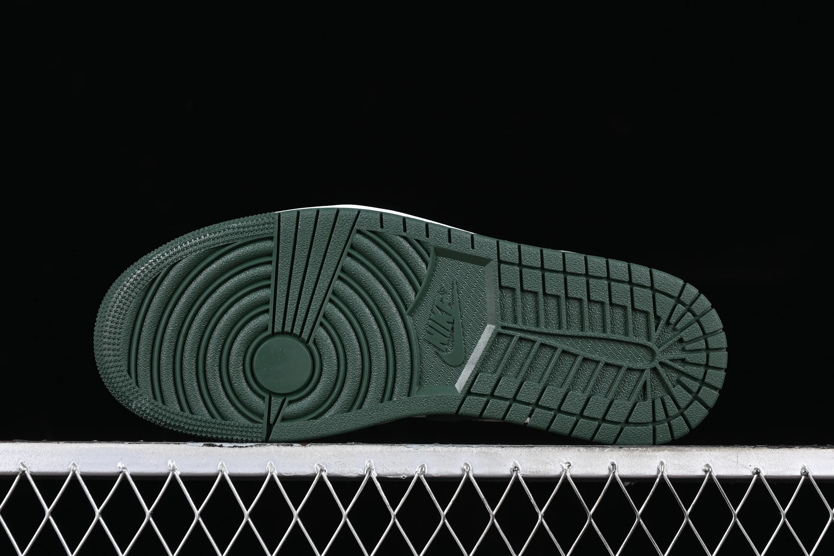All categories Air Jordan Jordan series basketball shoes Air Jordan 1 Low G version pure original Air Jordan 1 Low "Olive Green" AJ1 Joe 1 olive green low-top basketball shoes DC0774-113